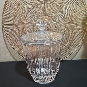 Elegant Mikasa Park Lane Clear Glass Biscuit Jar with Lid.